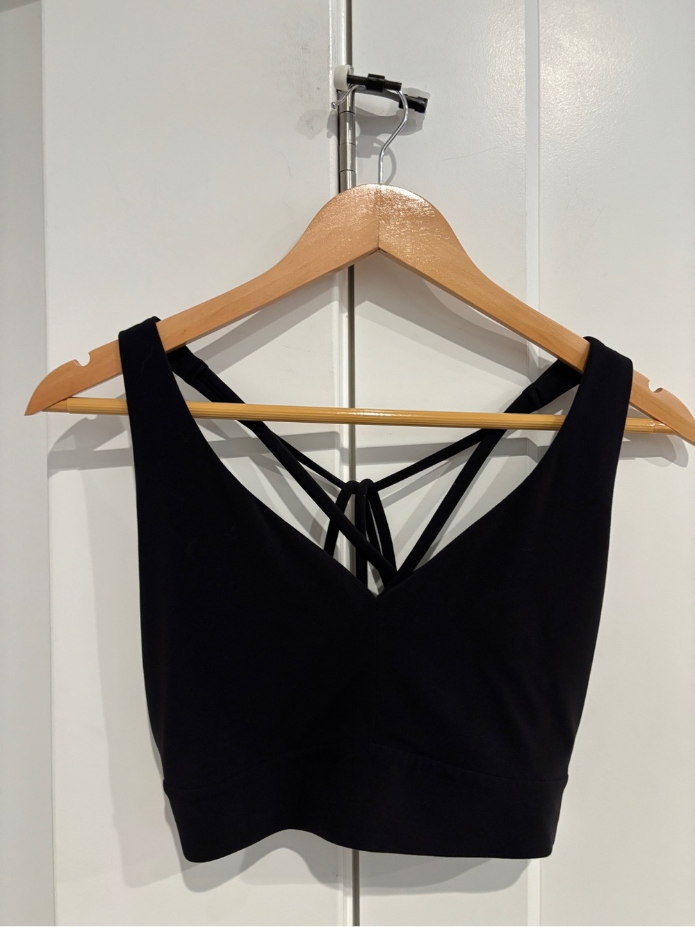 Athleta Black Strappy V-Neck Sports Bra Crop Top